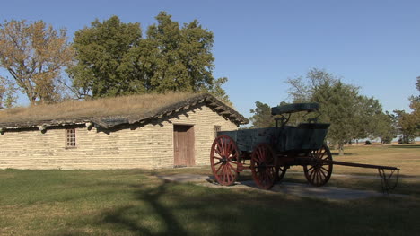 Nebraska-wagon-and-building