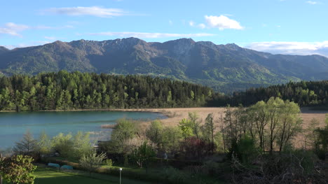 österreich-Blick-Auf-Moor-Am-Faaker-See