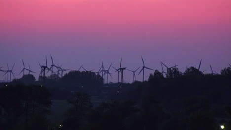 Deutschland-Morgendämmerung-Blick-Auf-Windkraftanlagen