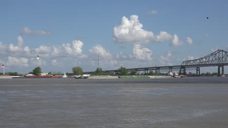New-Orleans-birds-barge-and-bridge