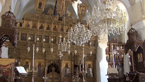 Chipre-Dentro-De-La-Iglesia-De-Omodos