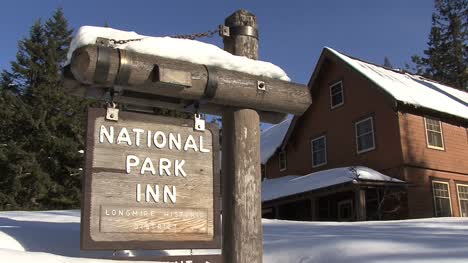 Sign-for-an-inn-in-Mount-Rainier-National-Park