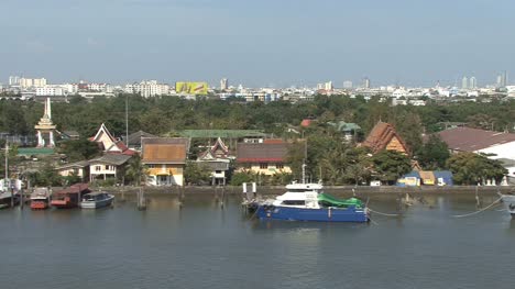 Asentamiento-Por-El-Río-Chao-Phraya