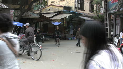 Taxis-En-Bicicleta-De-Hanoi