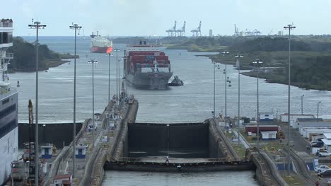 Panama-Canal-Gatun-Locks
