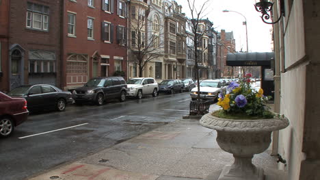 Philadelphia-street-scene-in-rain