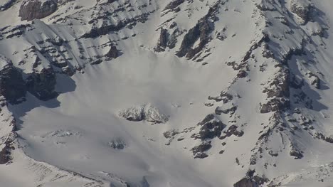 Mount-Rainier-detail-of-cirque-in-peak