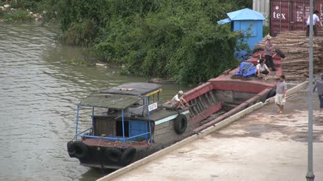 Boat-in-Saigon-port