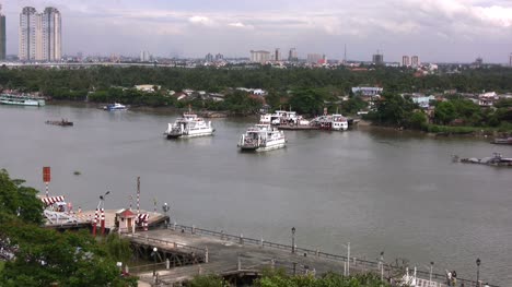 Ferries-crossing-the-Saigon-River