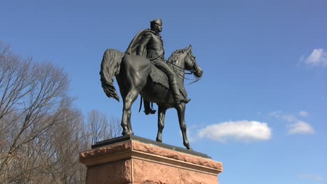 Valley-Forge-statue-of-General-Wayne
