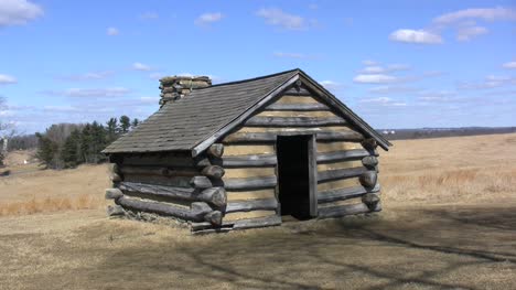 Valley-Forge-log-cabin