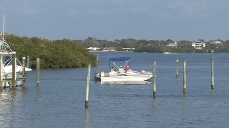 Florida-Boot-In-Der-Bucht