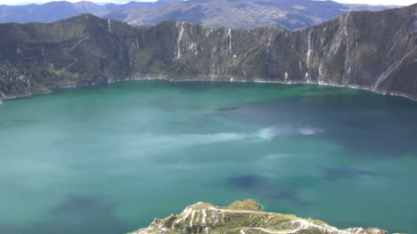 Ecuador-crater-lake-view