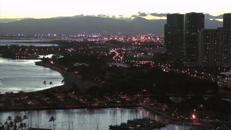 Honolulu-lights-and-bay