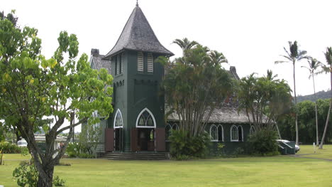 Green-church-with-tower-in-Kauai