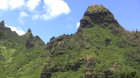 Kauai-Pans-jagged-volcanic-peaks
