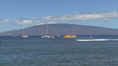Lanai-Island-Boote-Und-Gelbes-U-Boot
