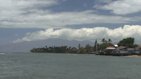 Molokai-En-Distancia-De-Maui