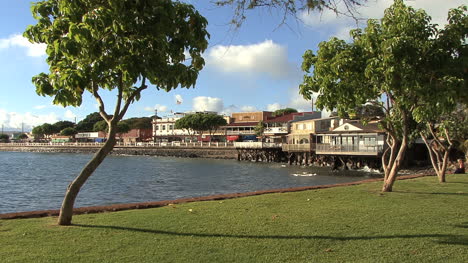 Maui-Lahaina-waterfront