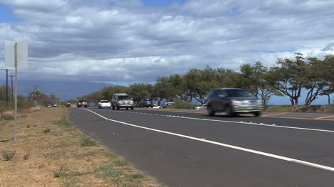 Traffic-on-a-highway-in-Maui