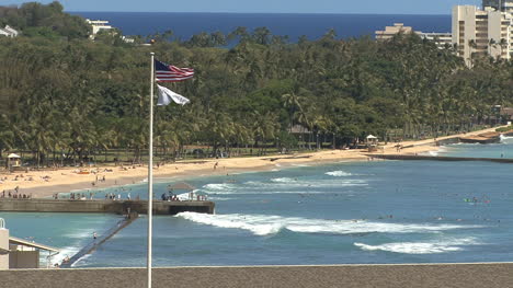 Waikiki-flags-palms-and-waves