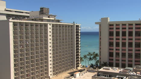 Waikiki-hotels-2