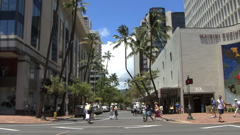 Waikiki-looking-down-street-2