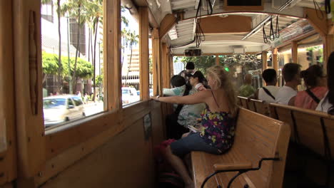 Waikiki-people-on-trolley