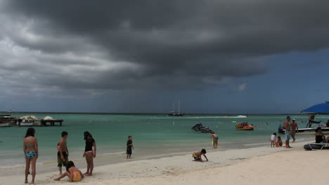 Aruba-beach-before-a-rain-storm