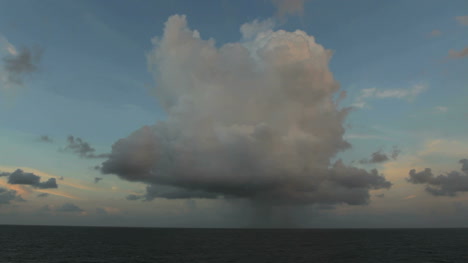 Cloud-and-shower-over-the-Pacific
