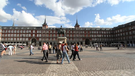 Madrid-Plaza-Mayor-with-clouds-3