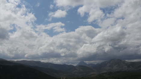 Spain-Clouds-over-Cantabrians-2-time-lapse
