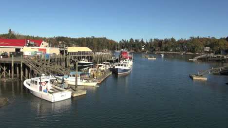 Maine-Robinson-Wharf-with-boats-2-sx