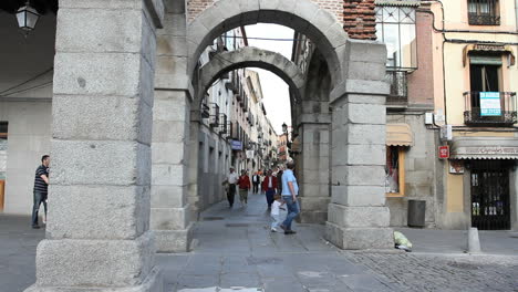Spain-Avila-arches-over-street