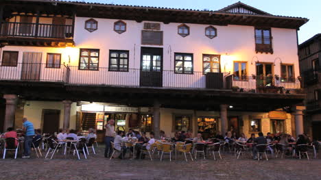 Spain-La-Alberca-plaza-cafe