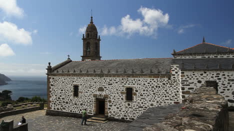 Spanien-Galizien-San-Andres-De-Teixido-Kirche-1