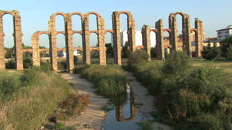 Merida-Aqueduct-of-the-Miracles-7
