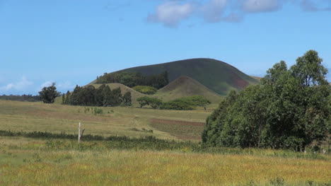 Easter-Island-Ahu-Akivi-meadow-and-hill-10a