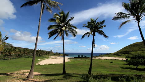 Anakena-Beach-and-palms-on-Easter-Island