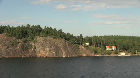 Sweden-Stockholm-Archipelago-rocks