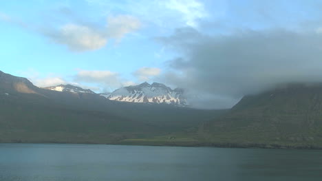 Iceland-Narrow-Fjord-timelapse-p