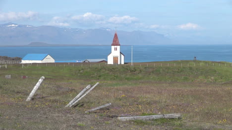 Island-Kirche-In-Hellnar