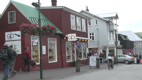 Iceland-Reykjavik-street-and-shops-s