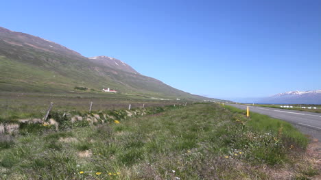 Islandia-Valle-De-Eyjafordur-Con-Carretera-C