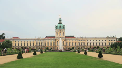 Berlin-Schloss-Charlottenburg-Jenseits-Der-Gärten