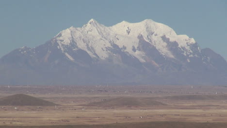 Bolivien-Altiplano-Vulkan-S