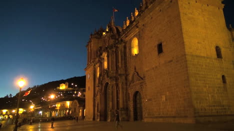 Cusco-Catedral-De-Noche