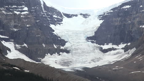 Canada-Columbia-icefield-snow-and-ice-on-slope-s