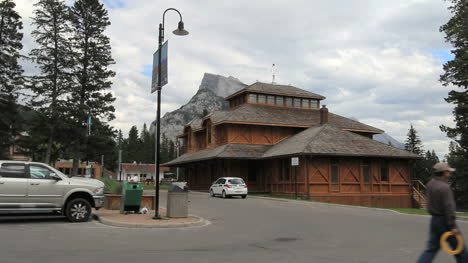 Canadá-Banff-Downtown-Edificio-De-Madera