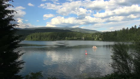 British-Columbia-Lake-with-kayak